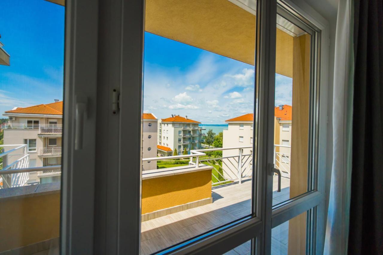 Myflat Golden Coast Panorama Apartment Siofok Exterior photo