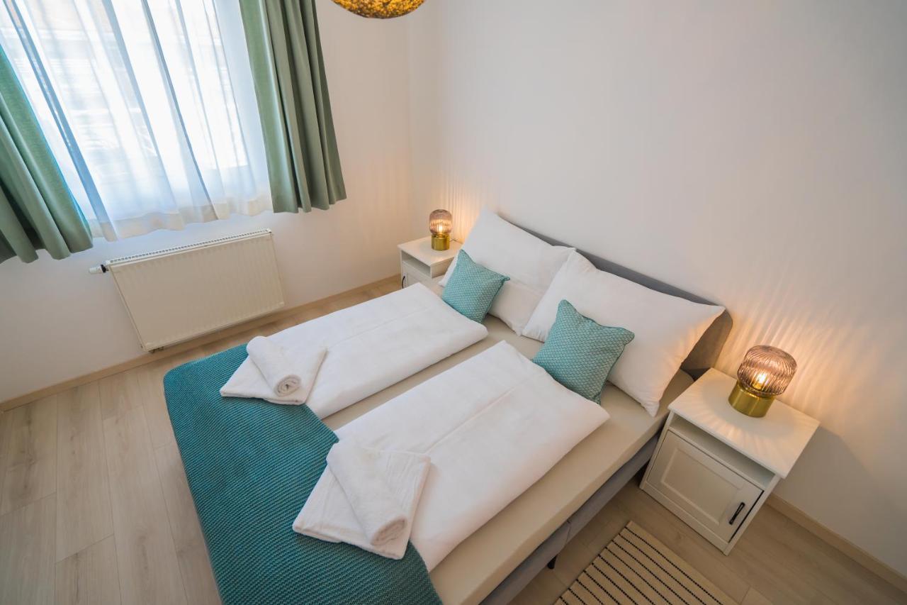 Myflat Golden Coast Panorama Apartment Siofok Exterior photo