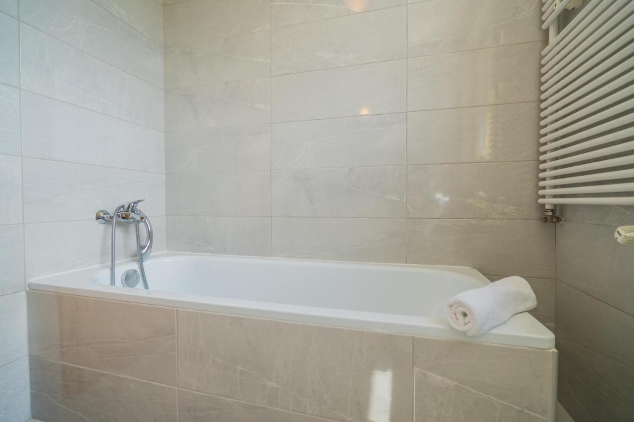 Myflat Golden Coast Panorama Apartment Siofok Exterior photo